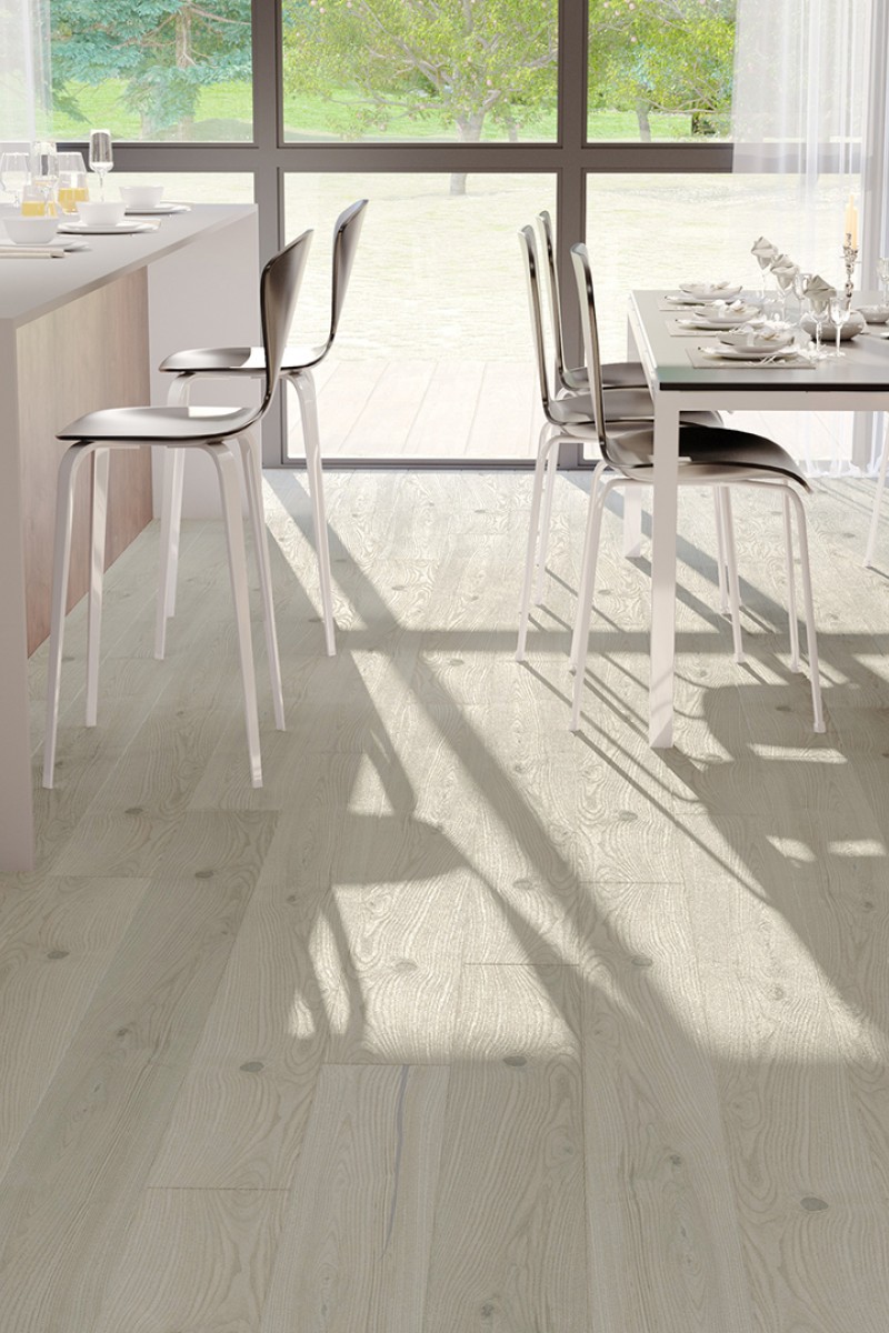 Parchet triplustratificat Frasin Platinum Grande scurt