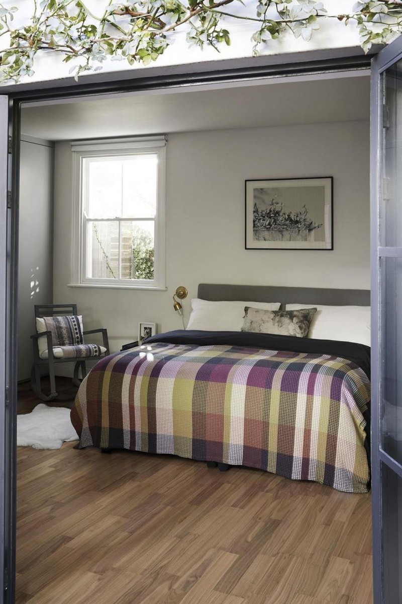 Parchet triplustratificat Pure Walnut 2-Strip