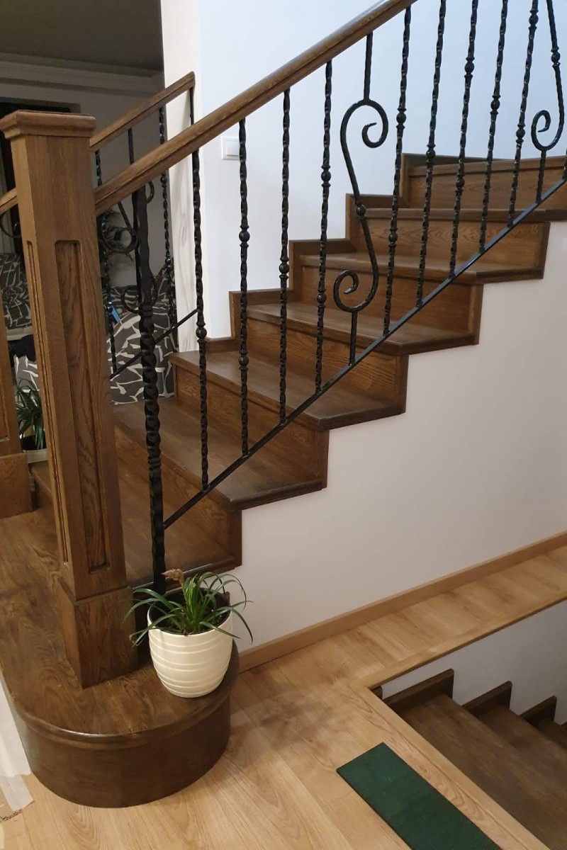 Scara stejar traditionala