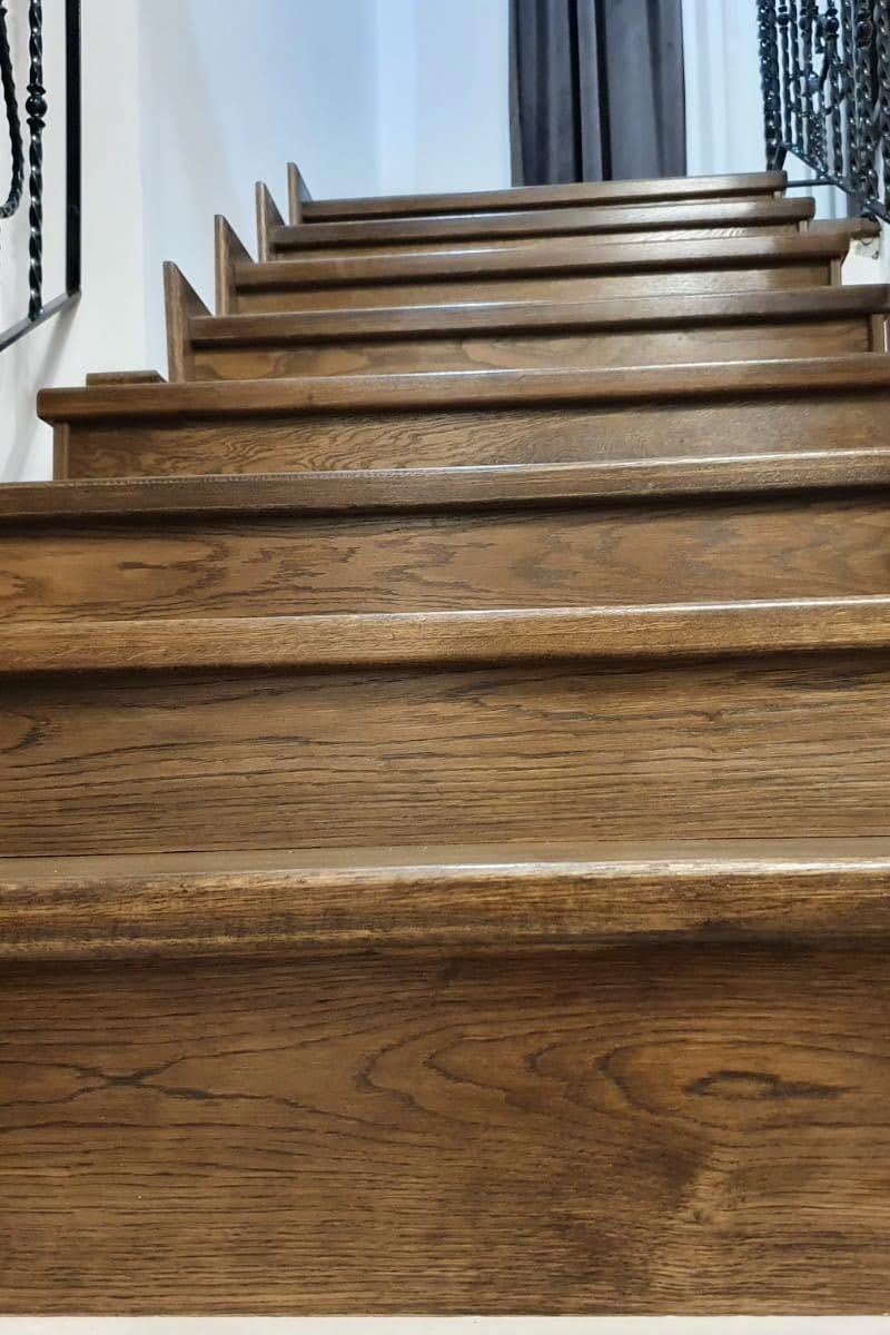 Scara stejar traditionala