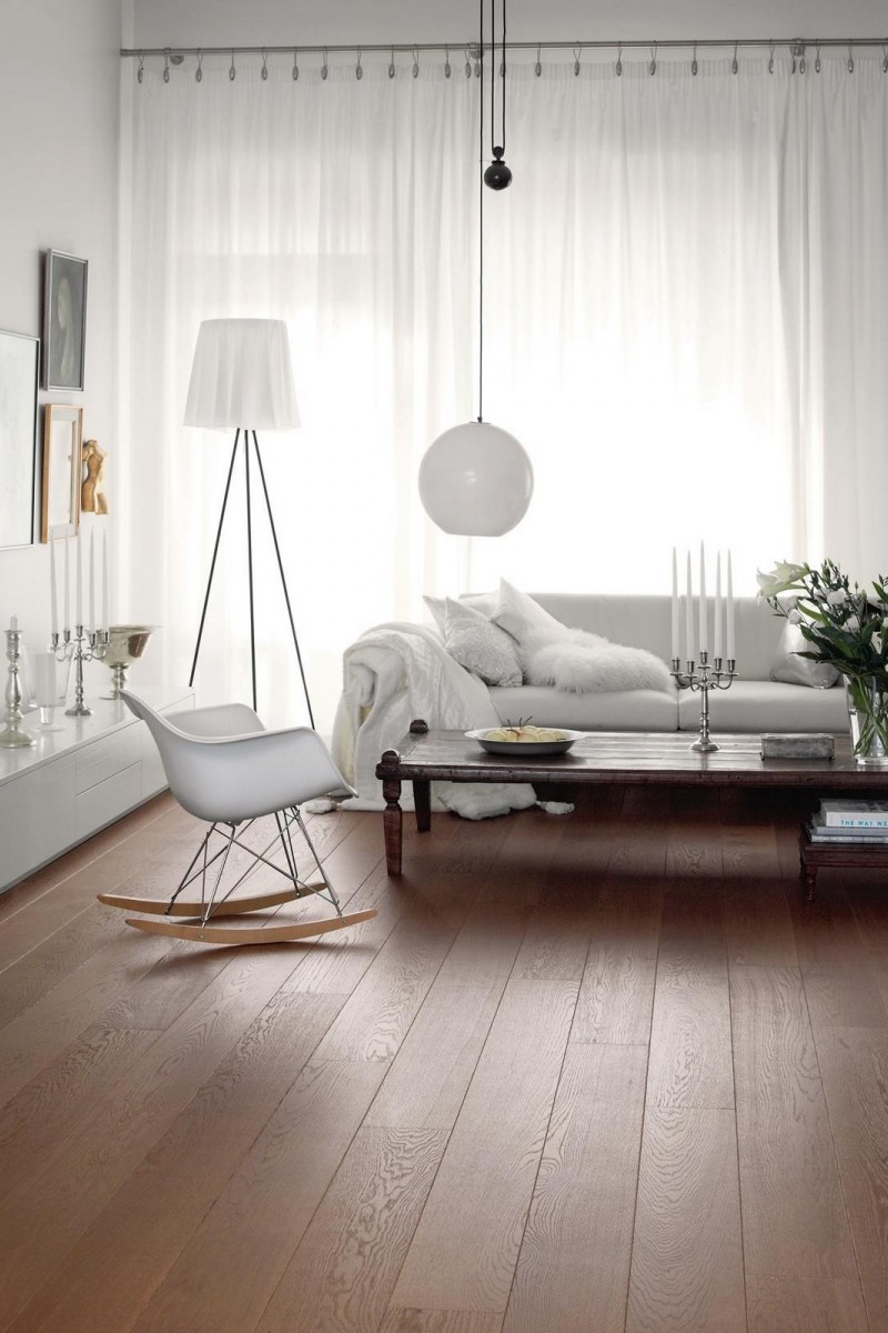 Dusumea STEJAR Story Antique