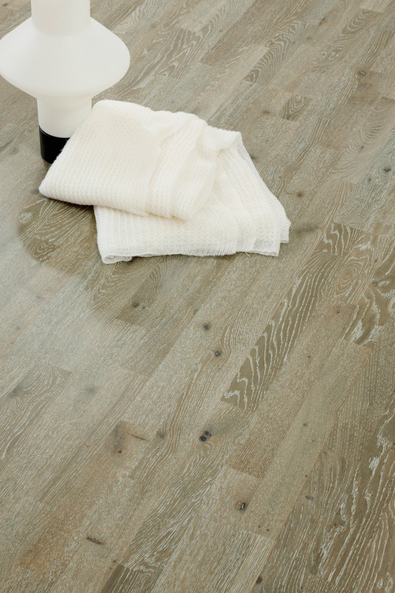 Parchet triplustratificat Stejar Aged Ivory 