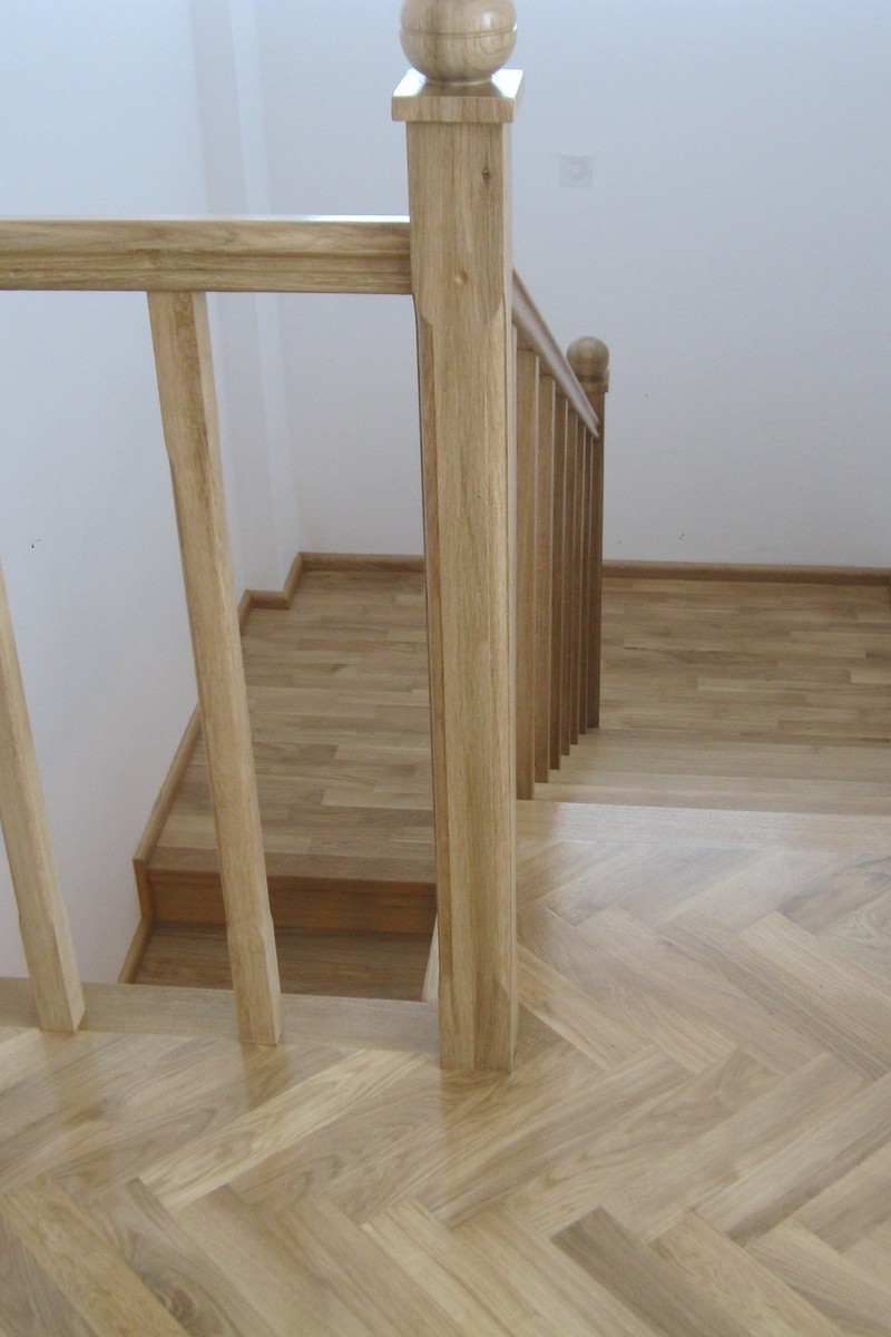 Scara din stejar rustica