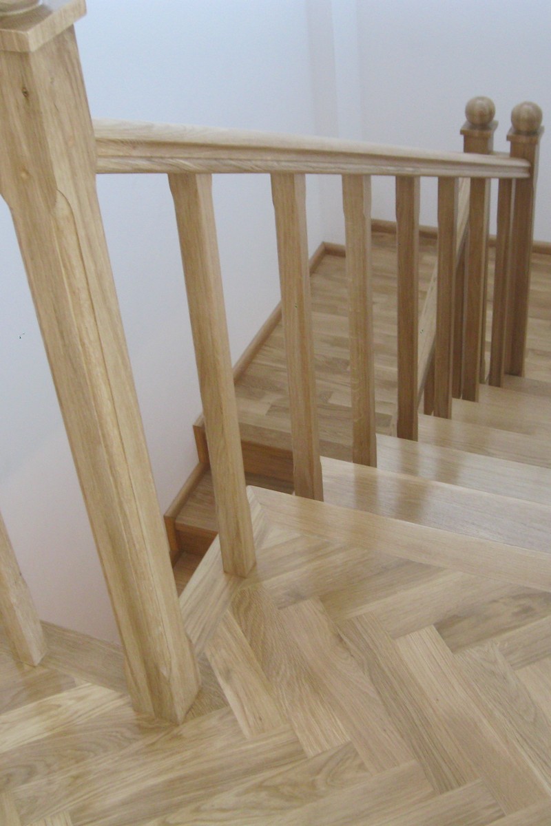 Scara din stejar rustica