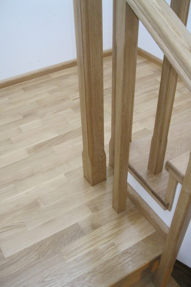 Scara din stejar rustica
