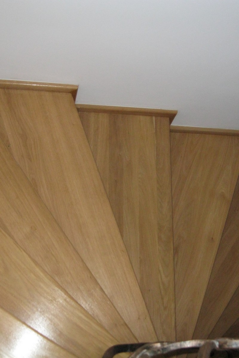 Scara stejar finisaj natur