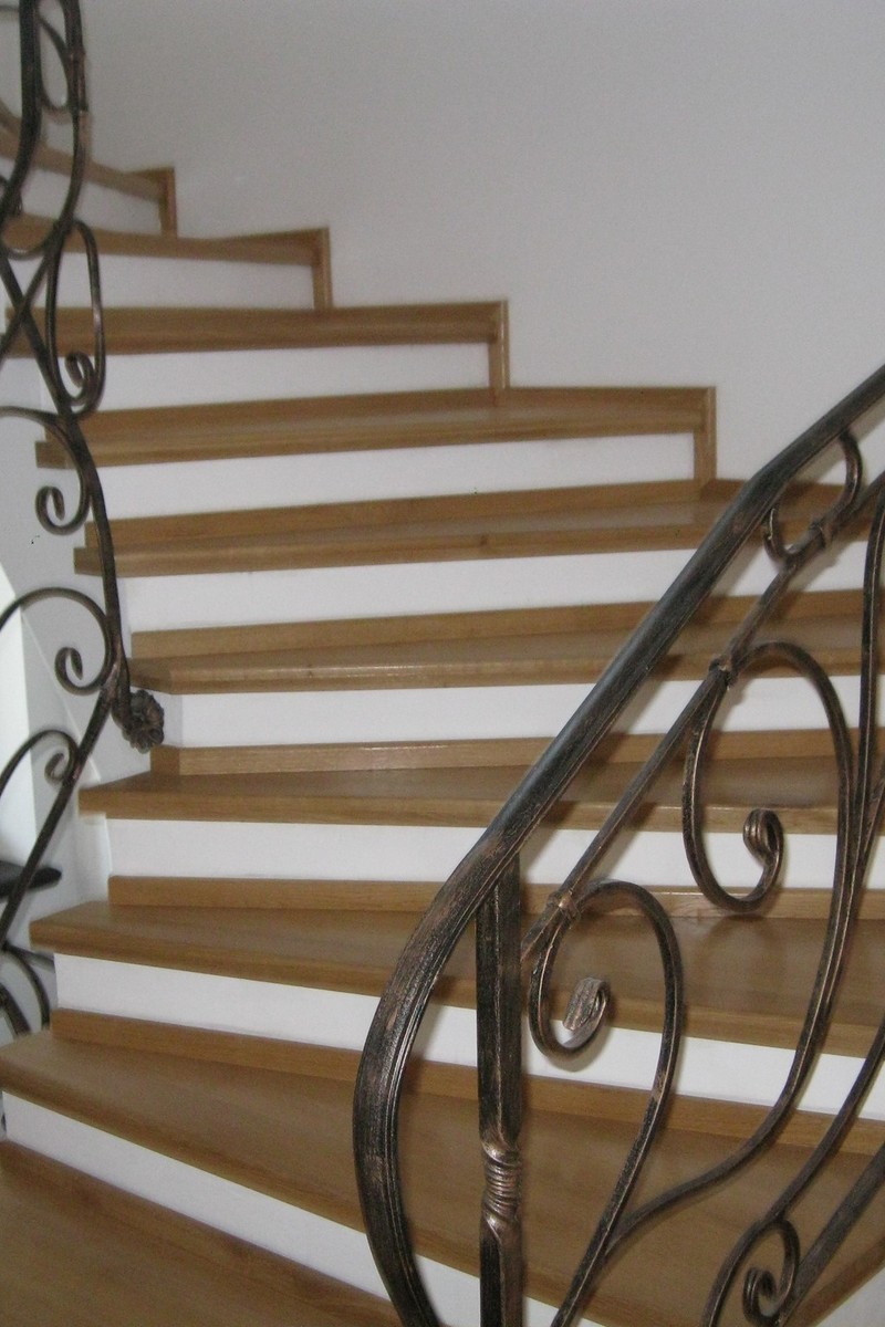 Scara stejar finisaj natur