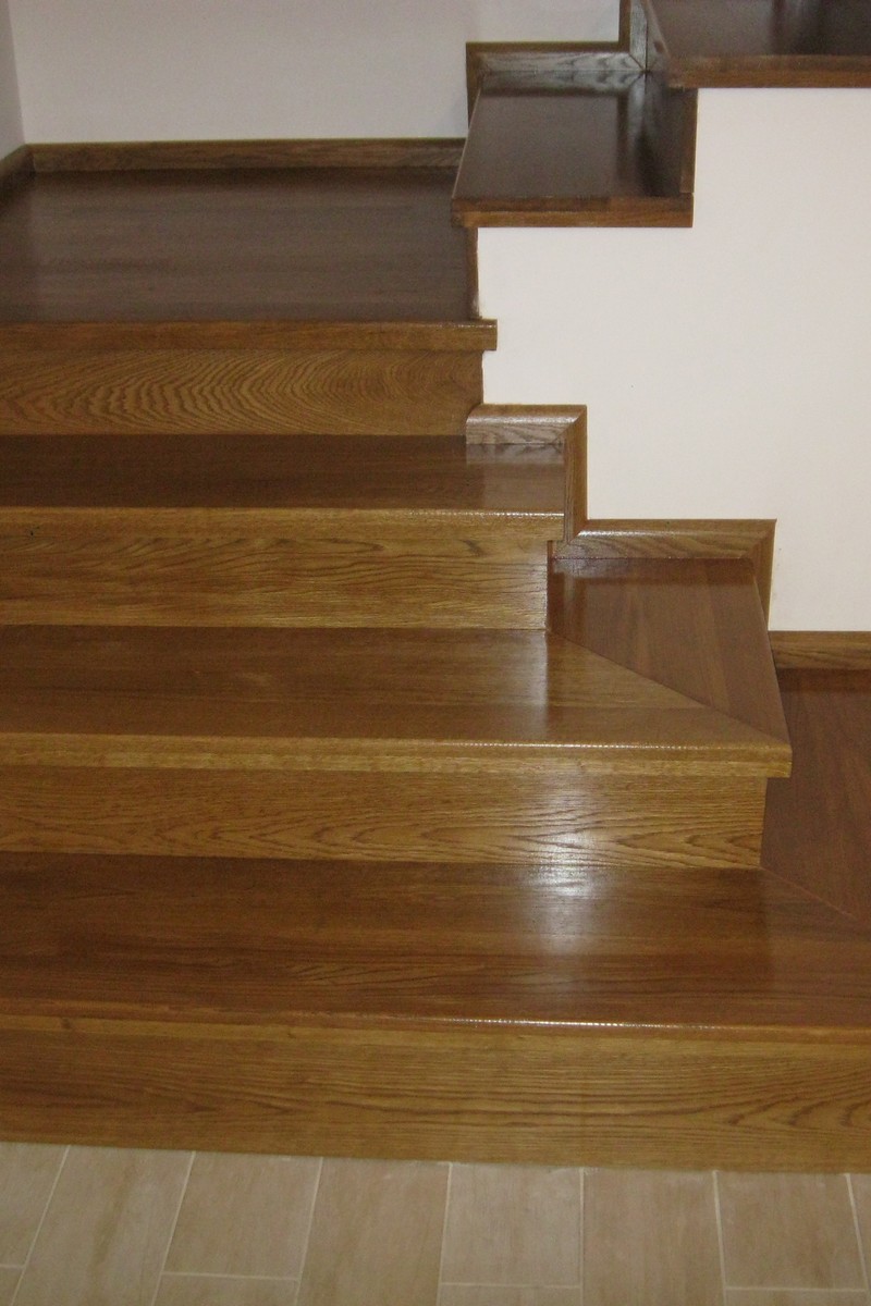 Scara stejar finisata Teak