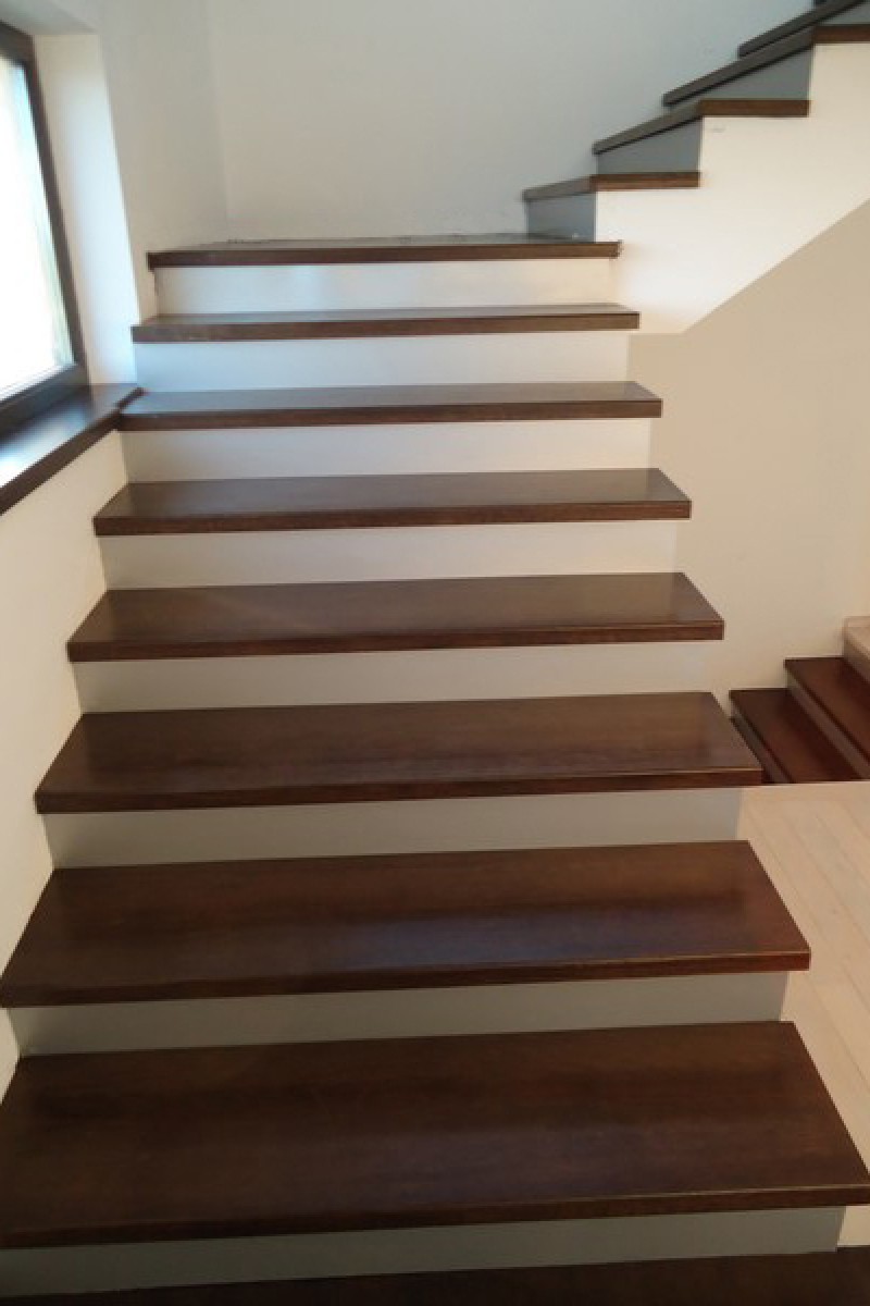 Scara Stejar cu contratrepte albe