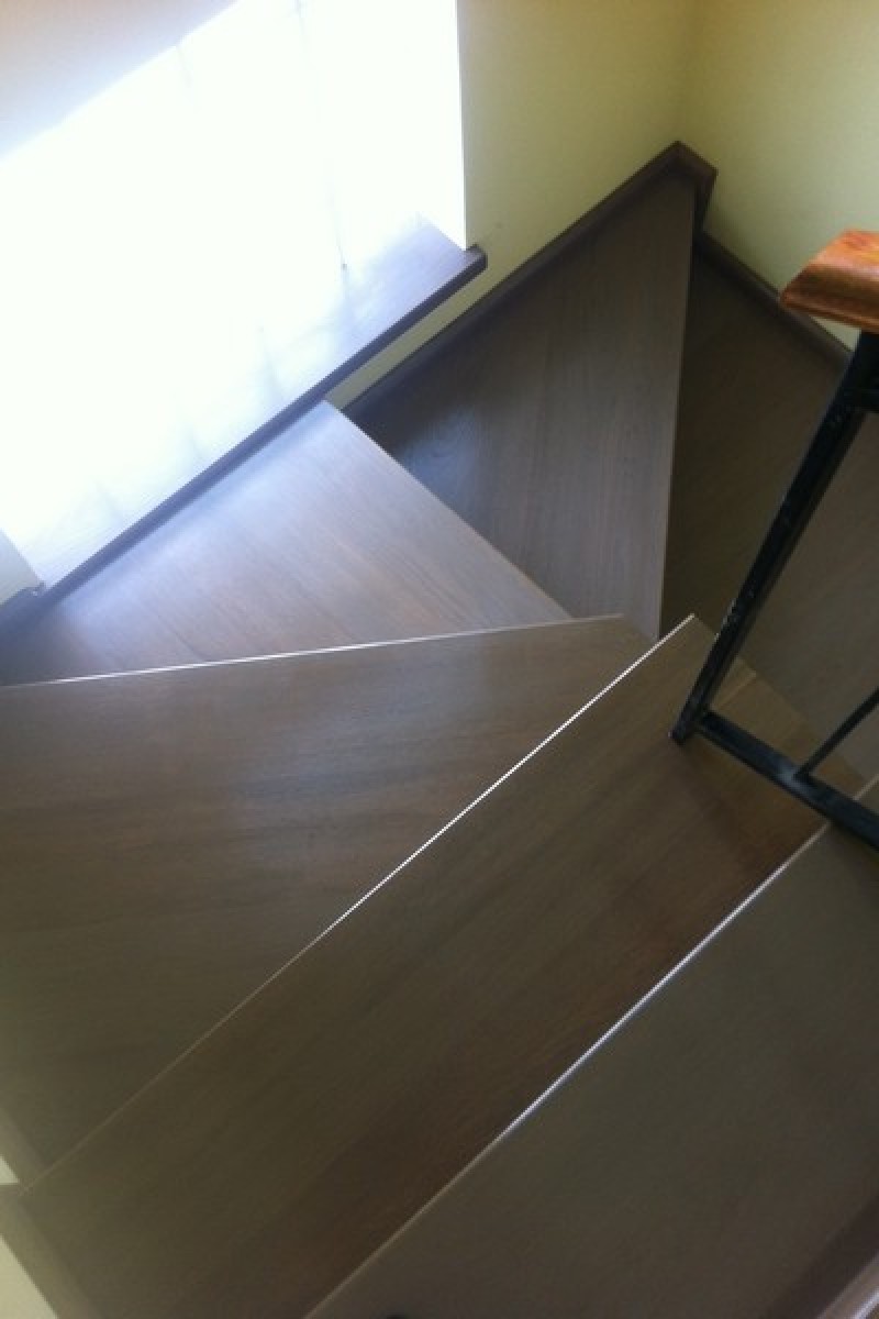 Scara Stejar finisata Wenge