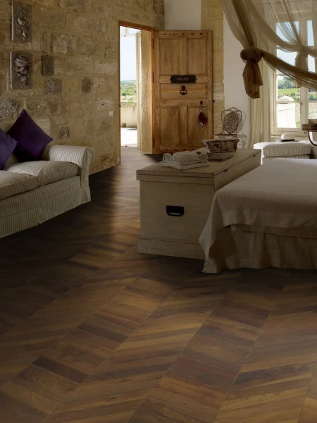 Parchet triplustratificat  Stejar Chevron Dark Brown