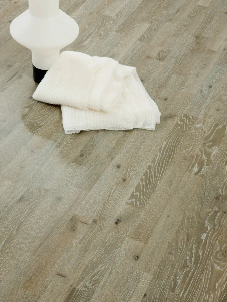 Parchet triplustratificat Stejar Aged Ivory 