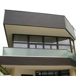 Sistem de fatada ventilata din Iroko