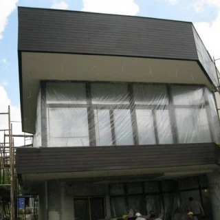 Sistem de fatada ventilata din Iroko