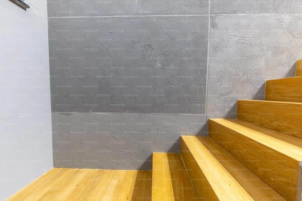 Scara stejar minimalist