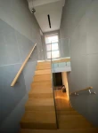 Scara stejar minimalist