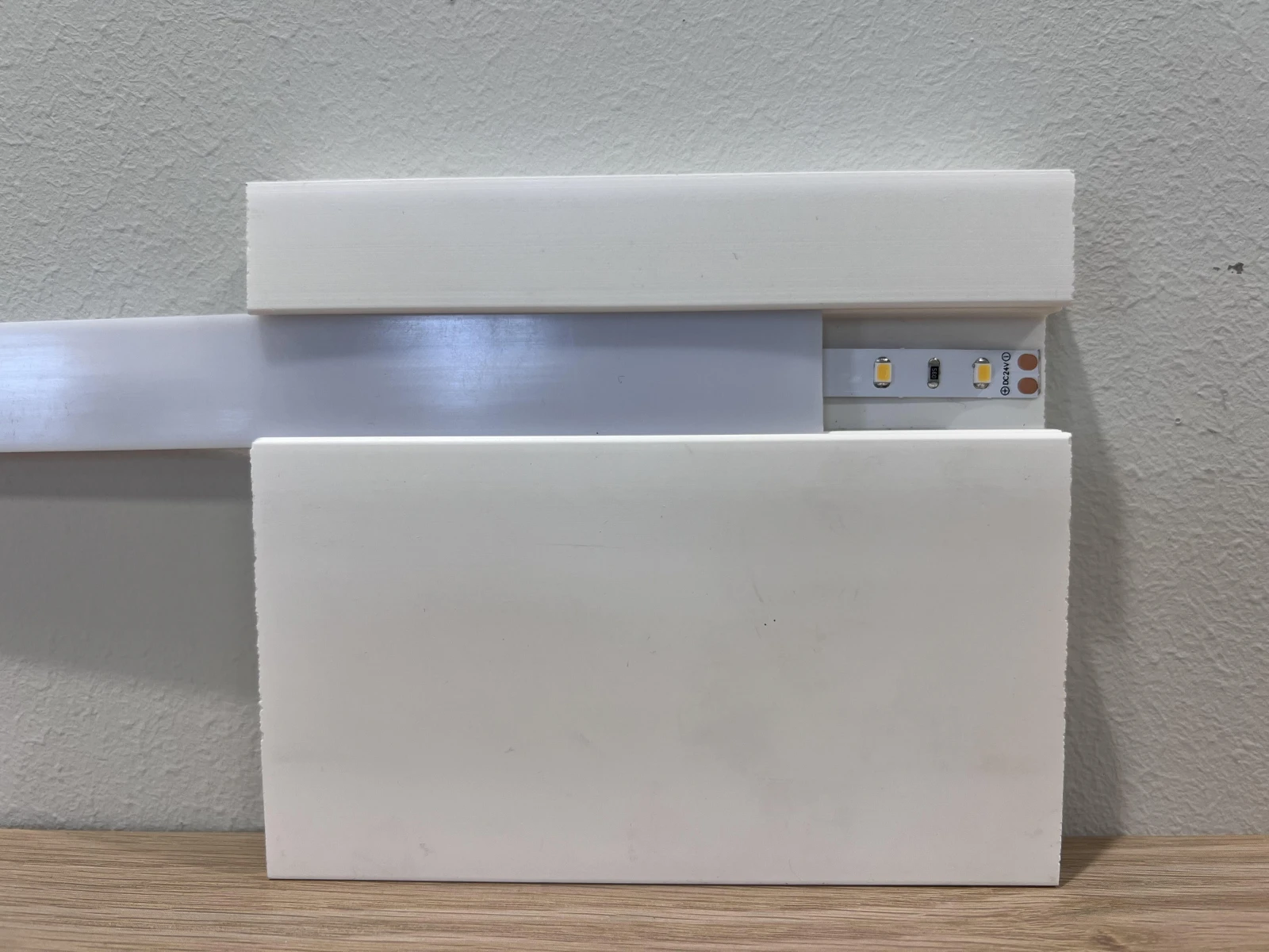 Difuzor de lumina LED din PVC, alb, 2.2x100 cm