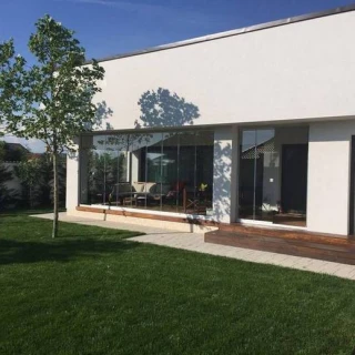 Parchet dublustratificat Kahrs si lambriu Padauk