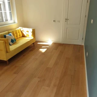 Parchet dublustratificat stejar si scara