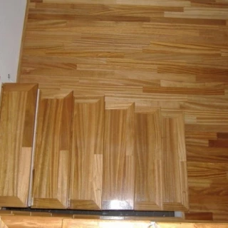 Stejar african clasa Royal