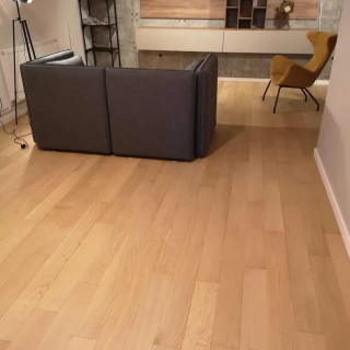 Parchet dublustratificat finisat cu Bona Natural si scara